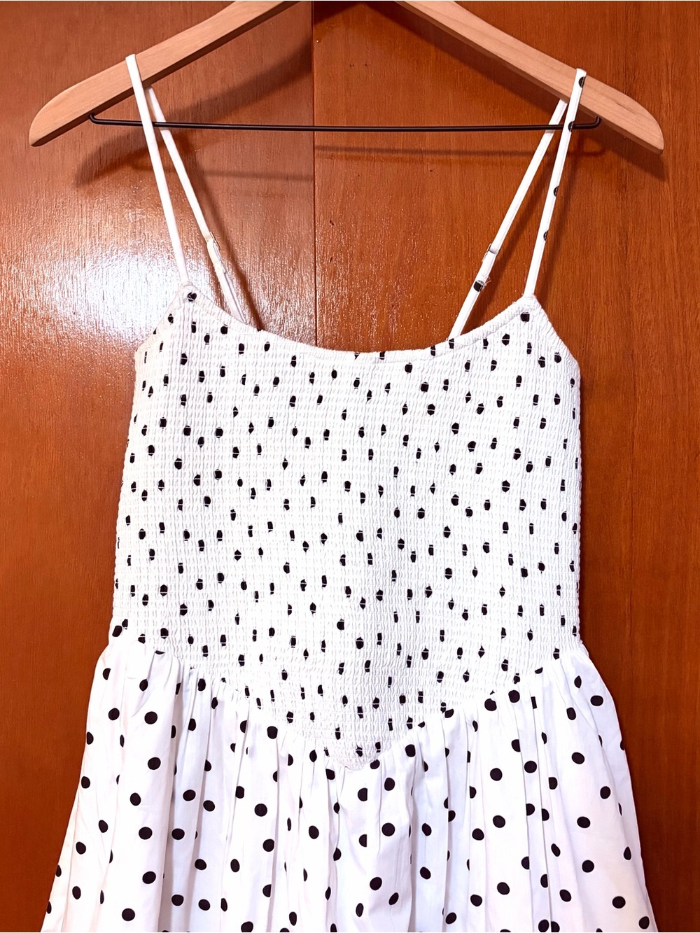Abercrombie & Fitch Polka Dot Dipped Waist Smocked Midi Dress White - Picture 5 of 11